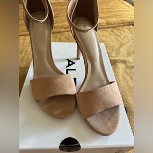 Aldo high heels size 8